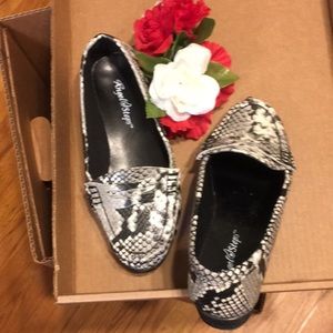 Black, gray and white penny loafers!